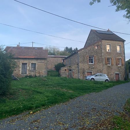 Busset Liages Situe Dans Le Bourbonnais 1 Chambres Lit Double Et Un Clic Clac Kültér fotó