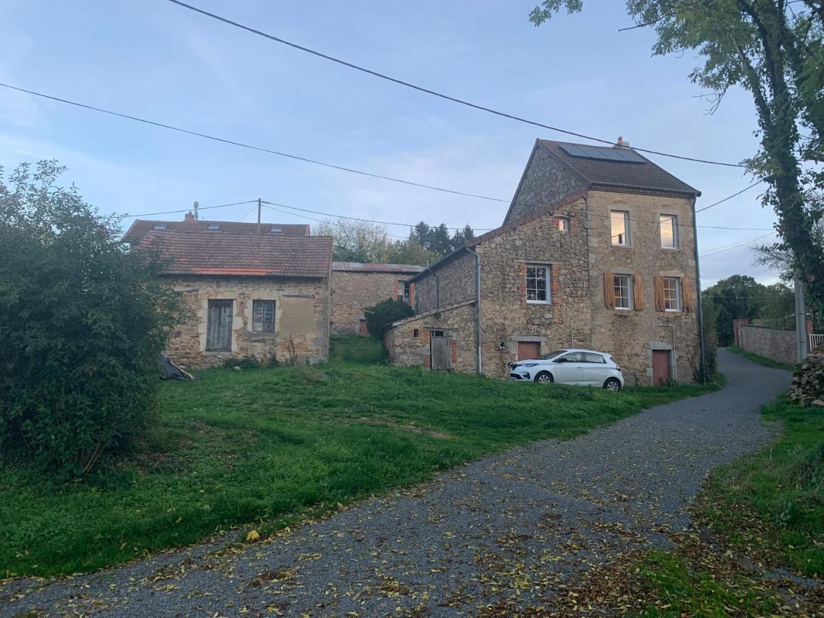 Busset Liages Situe Dans Le Bourbonnais 1 Chambres Lit Double Et Un Clic Clac Kültér fotó